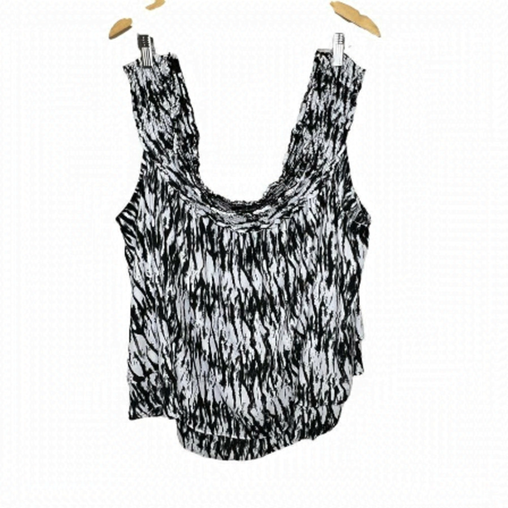 PENNINGTON'S MBLM Tess Holliday Cropped Printed Off the Shoulder Top